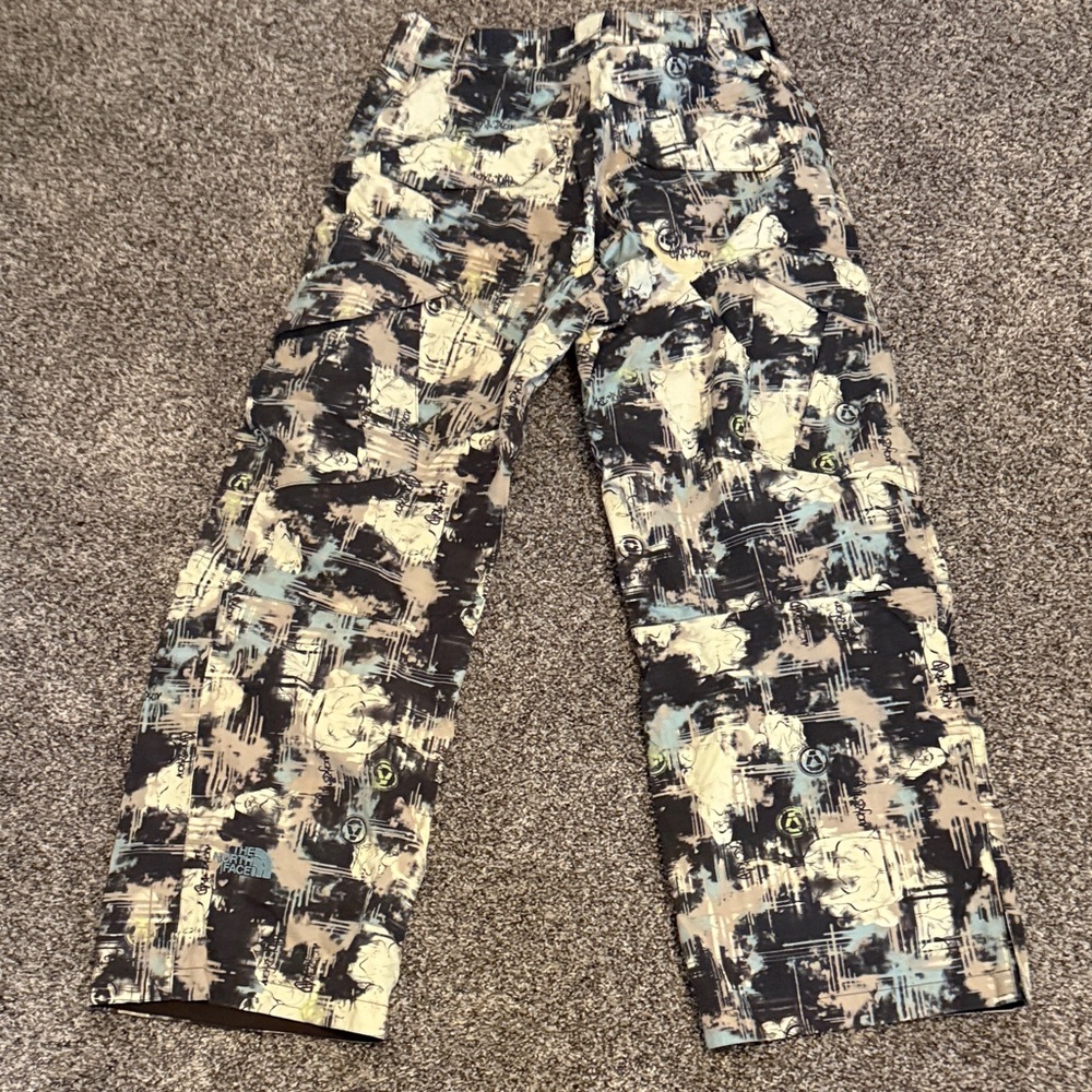 The North Face Retired Pattern - Cryptic Snowpants - M - Ski/Snowboard - Picture 3 of 6